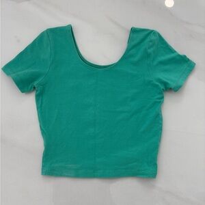 Women’s Scoop Neck Short Sleeve Top in Teal